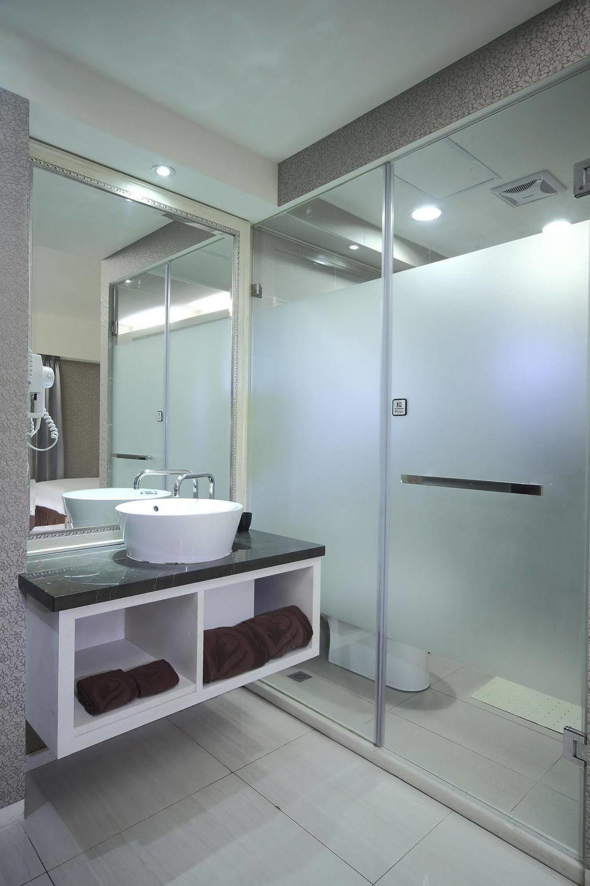 Nest Hotel Kaohsiung Exterior foto
